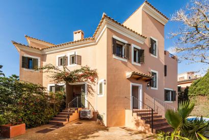 Casa amueblada con encanto mediterráneo, piscina privada, 3 dormitorios, 3 baños, Puig de Ros.