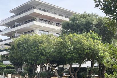 Inversión inmobiliaria 3 locales comerciales para uso privado o cambio de uso