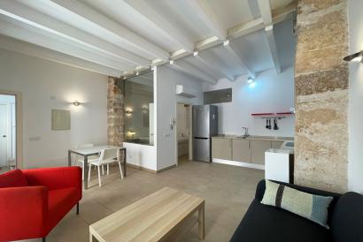 Elegant furnished apartment for sale, one bedroom, in the Old Town of Palma.