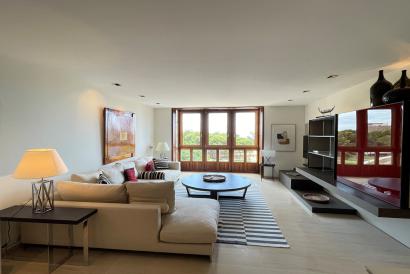 Luxurious and Spacious Sea-View Apartment in La Calatrava, Palma Old Town
